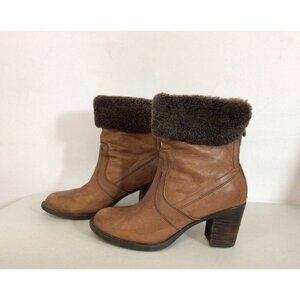 Infinity Brown Leather Faux Fur Trim Ankle Boots Women's 6